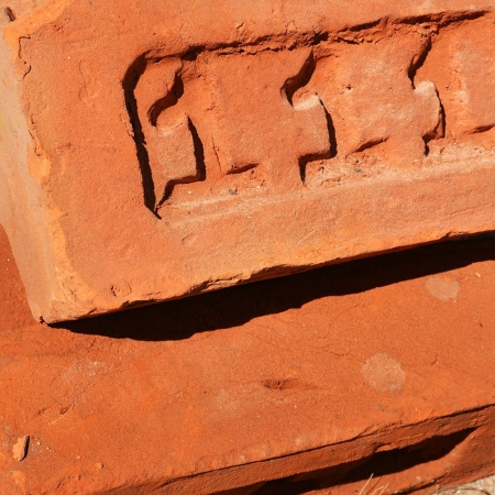 1747309199-brick-1566327-1920-1.jpg